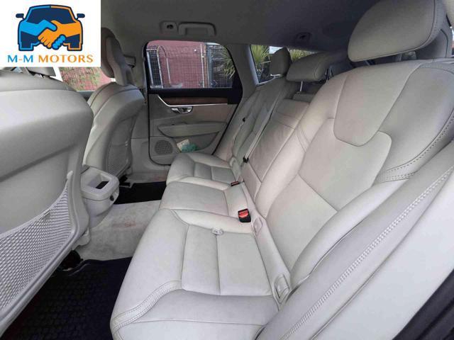 VOLVO V90 D4 AWD Geartronic Momentum