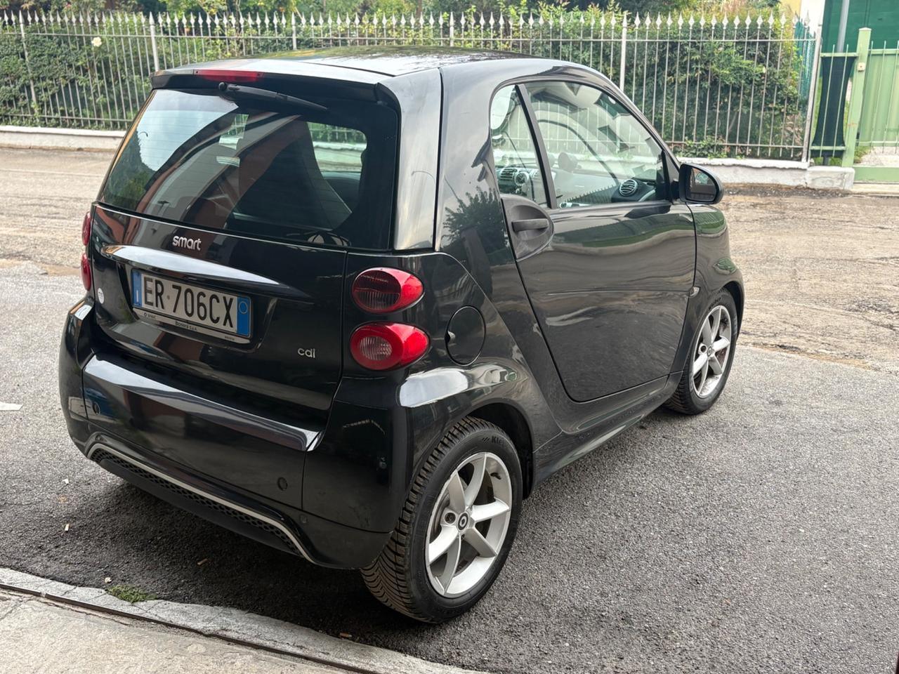 Smart ForTwo 800 40 kW coupé passion cdi NEOPATENTATI