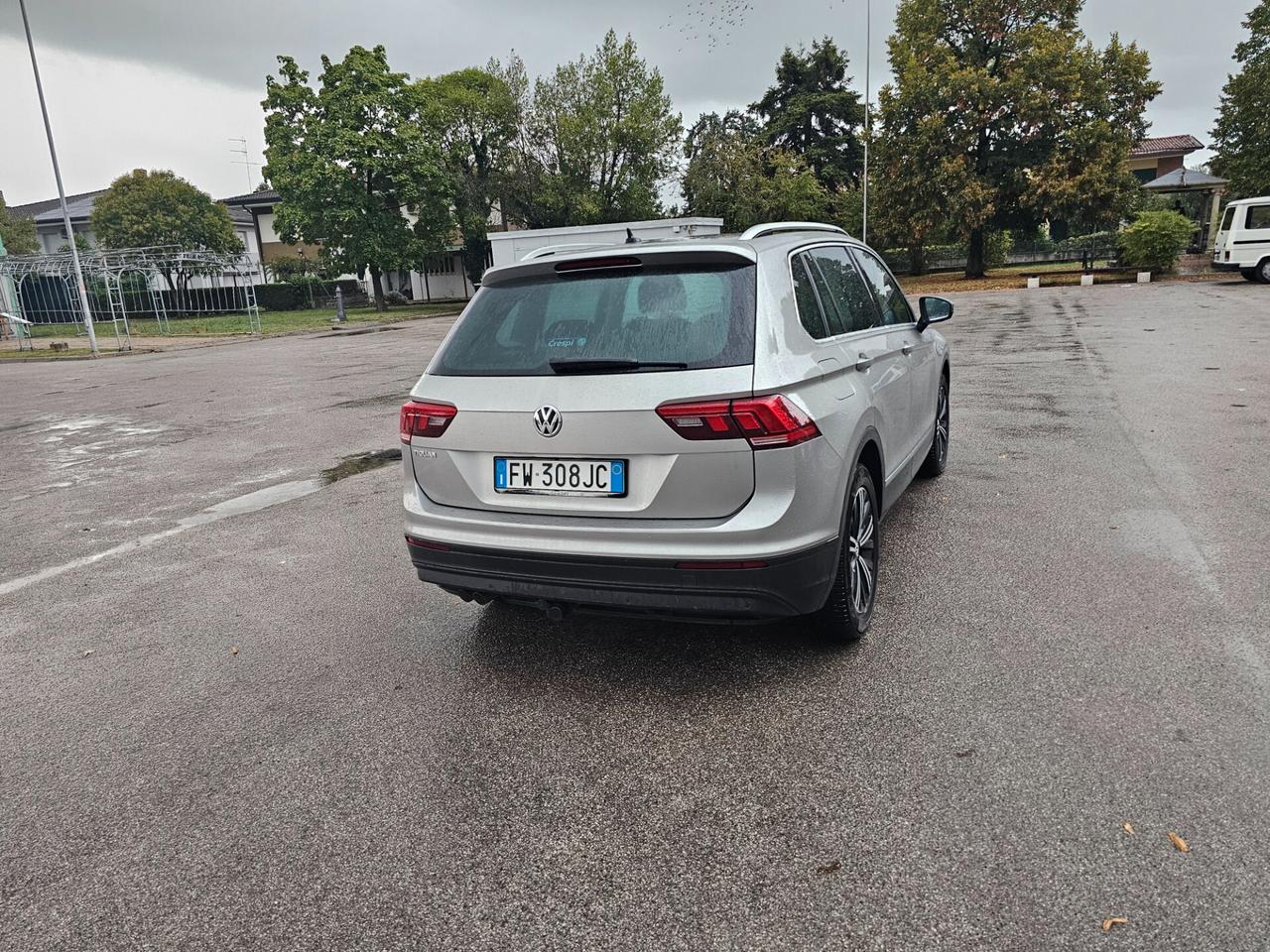 Volkswagen Tiguan 2.0 TDI SCR DSG Business BlueMotion Technology