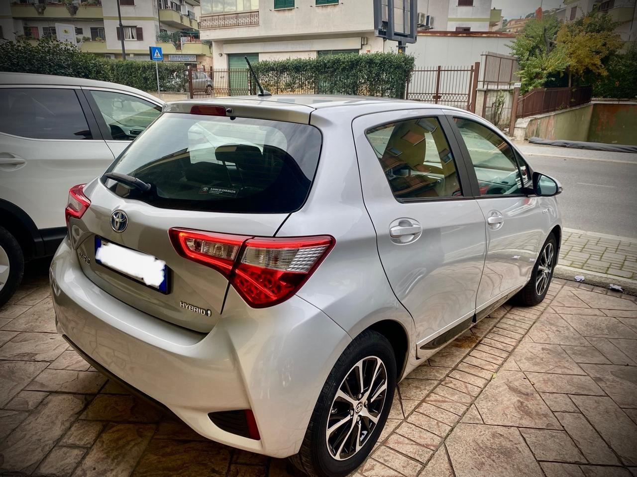 Toyota Yaris 1.5 Hybrid 5 porte Active