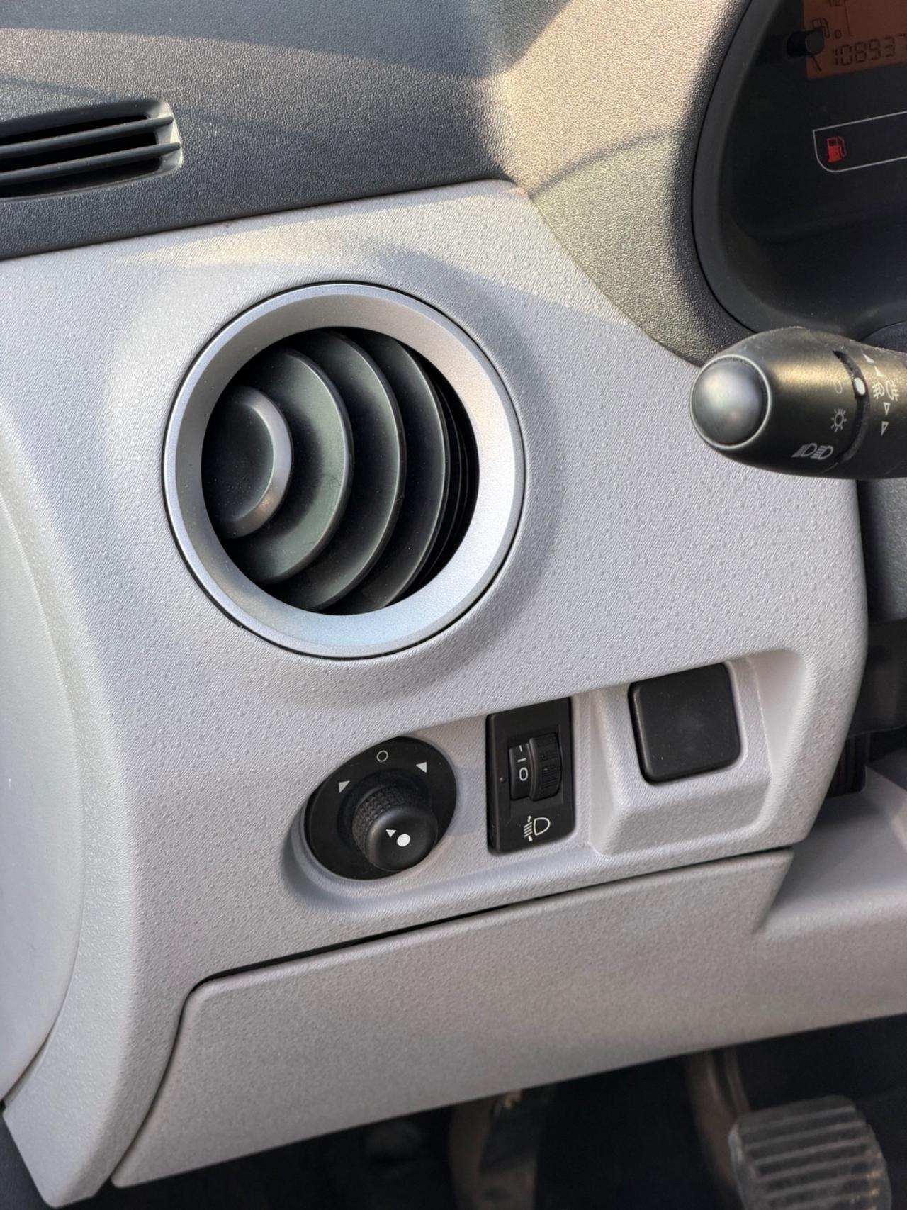 Citroen C3 Pluriel 1.4-Neopatentati - Cinghia sostituita