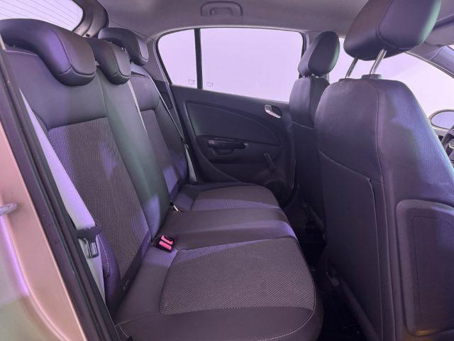 OPEL Corsa 1.2 5 porte Cosmo