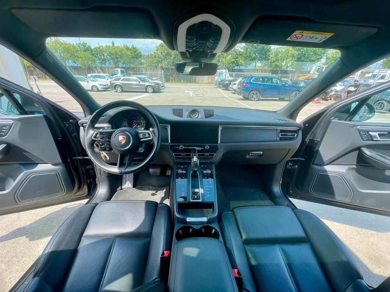 Porsche Macan 2.0 *** VEICOLO SINISTRATO VA IN MOTO ***