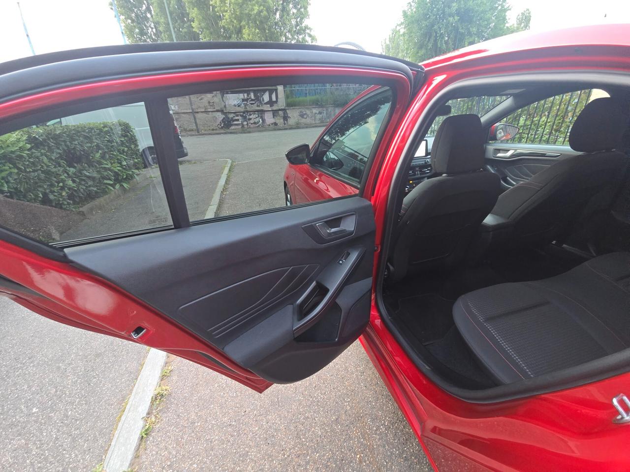 FORD Focus ST-Line 1.0 (125CV) Ecoboost Hybrid