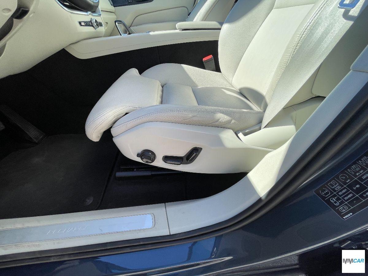 VOLVO - XC60 - T6 Recharge AWD aut. Plus Dark