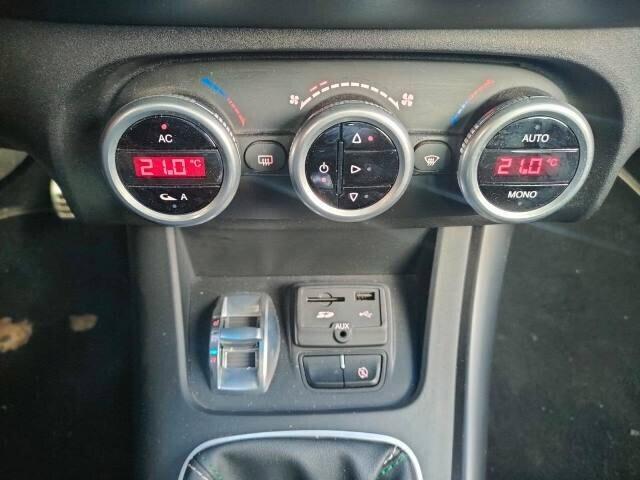 Alfa Romeo Giulietta 1.6 JTDm-Q 2 BUSINESS tetto pelle navi