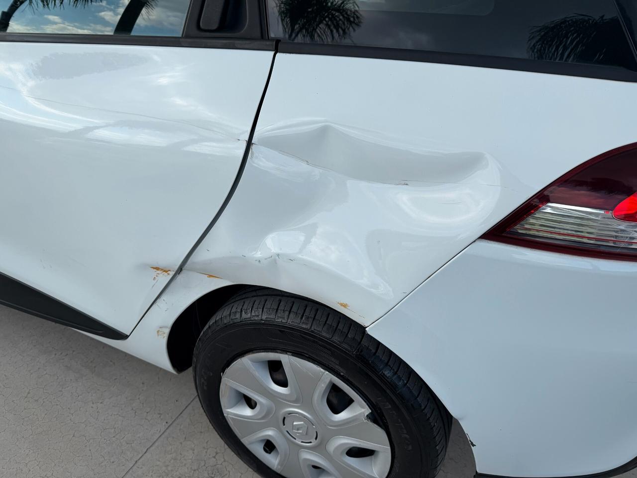 RENAULT CLIO SPORTER 2018 1.5 DIESEL 75 CV *N1