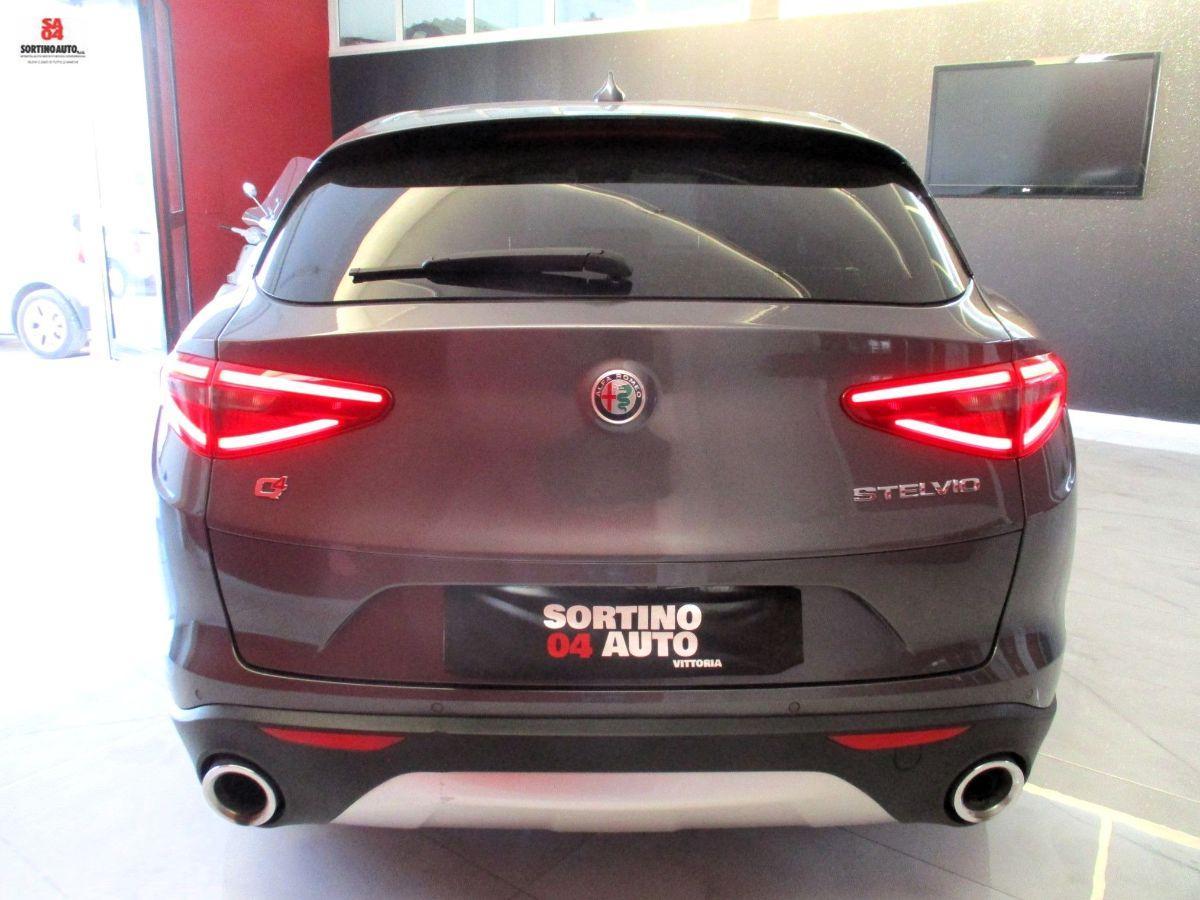 A.R.Stelvio 2.2 T.diesel 210cv AT8 Q4 Exec.2018 FULL