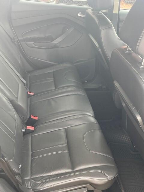 Ford Kuga 2.0 TDCI 140 CV 4WD Titanium