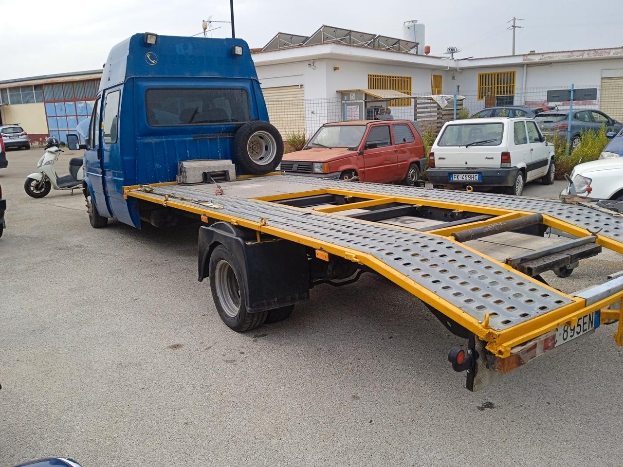 Carroattrezzi trasporto veicoli Ford transit 2500 diesel gancio traino