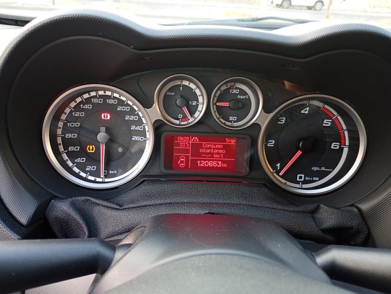 ALFA ROME MITO SOLI 120.000 KM 1.3 DIESEL 2017