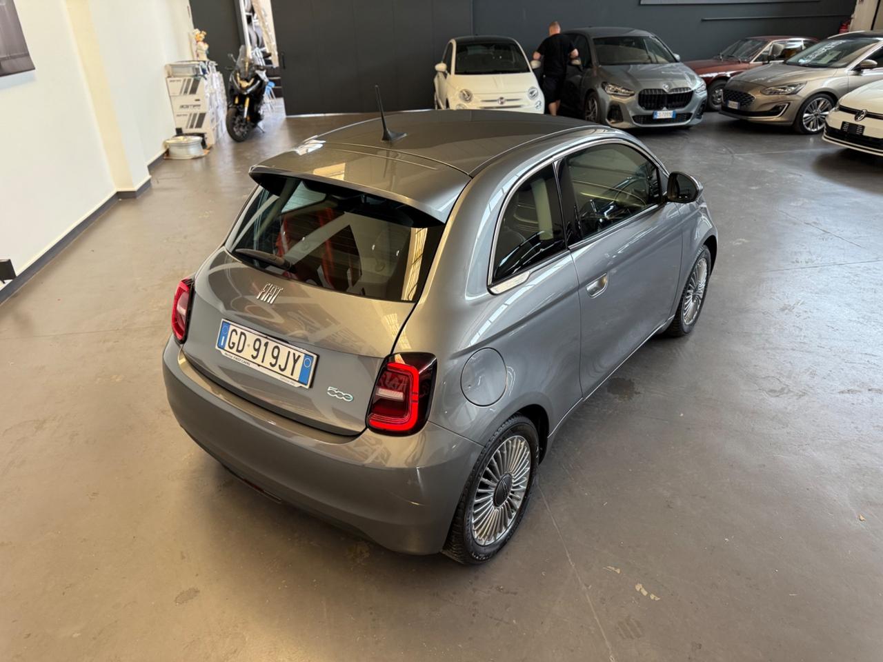 Fiat 500e Berlina 42 kWh La Prima NEOPATENTATI