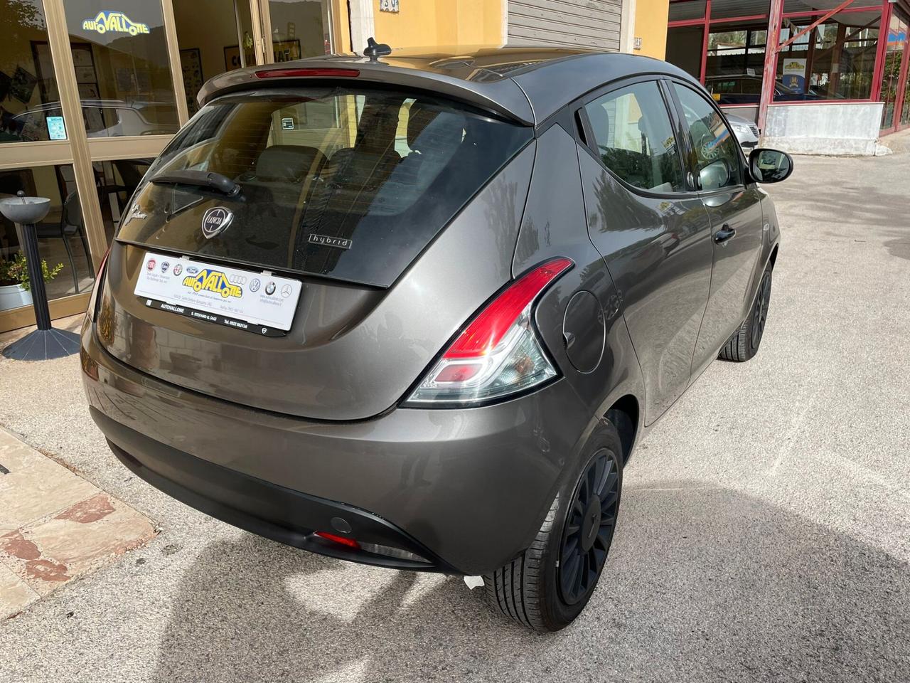 Lancia New Ypsilon 1.0 Hybrid Silver