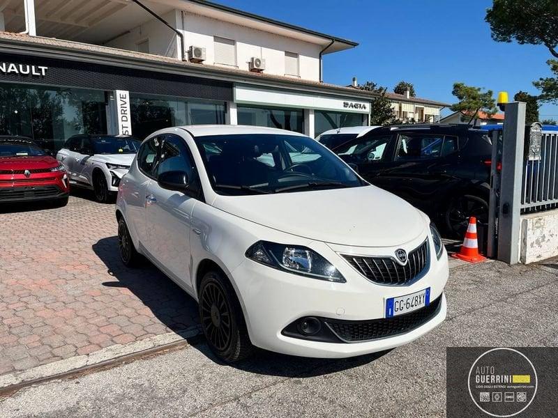 Lancia Ypsilon Ypsilon 1.0 FireFly 5 porte S&S Hybrid Ecochic Silver