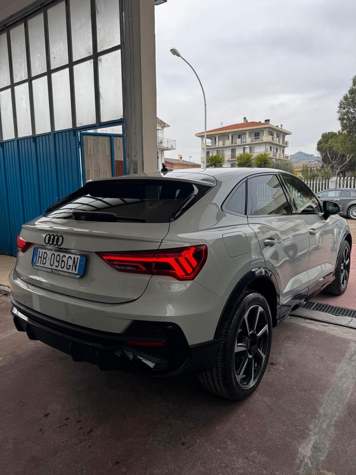 Audi Q3 SPB 45 TFSI e S tronic line edition