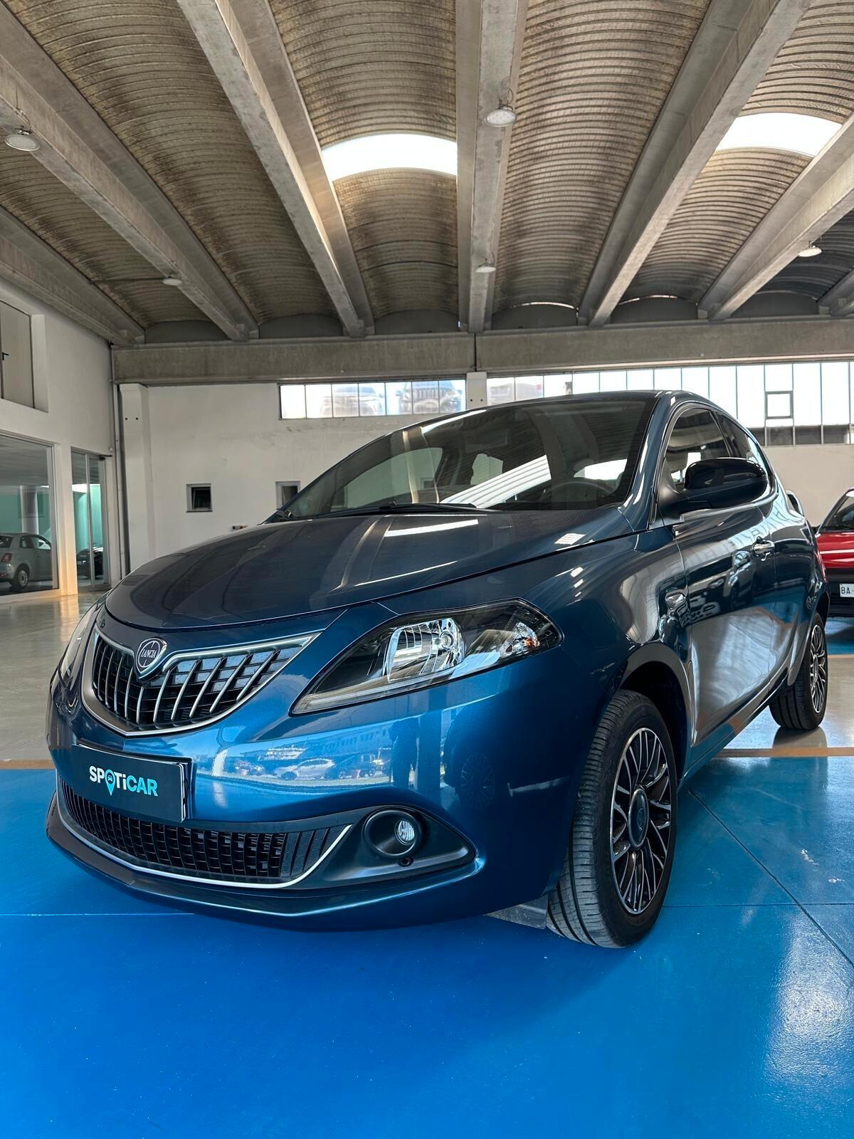 Lancia Ypsilon Hybrid Platino 2024 FULL TELECAMERA