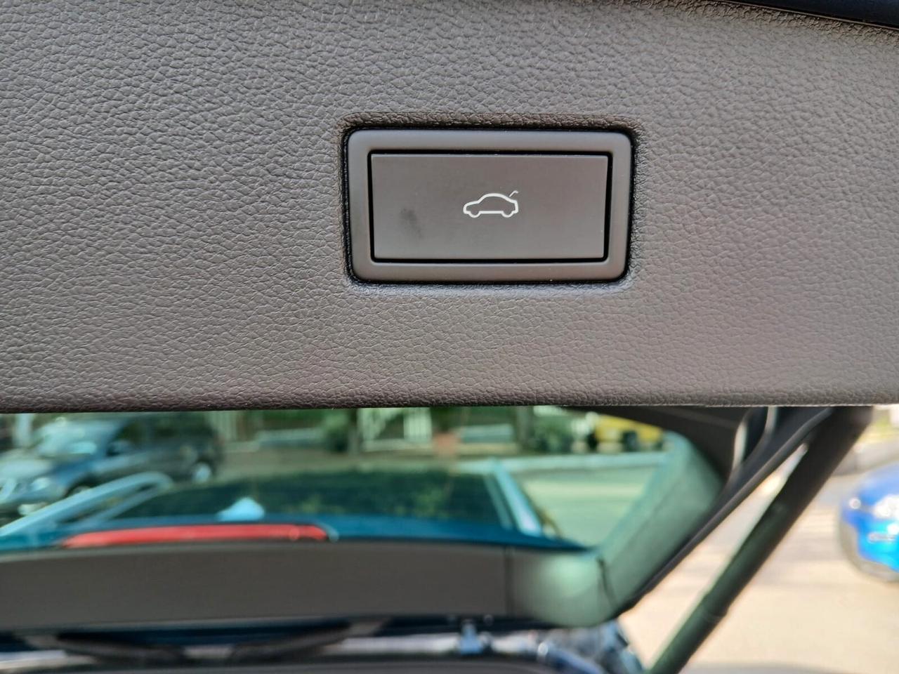 Volkswagen Tiguan 2.0 TDI 150 CV SCR DSG Elegance-AZIENDALE