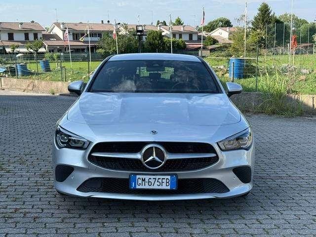 Mercedes-Benz CLA 200 Shooting Brake d Business Extra auto IVA DEDUCIBILE