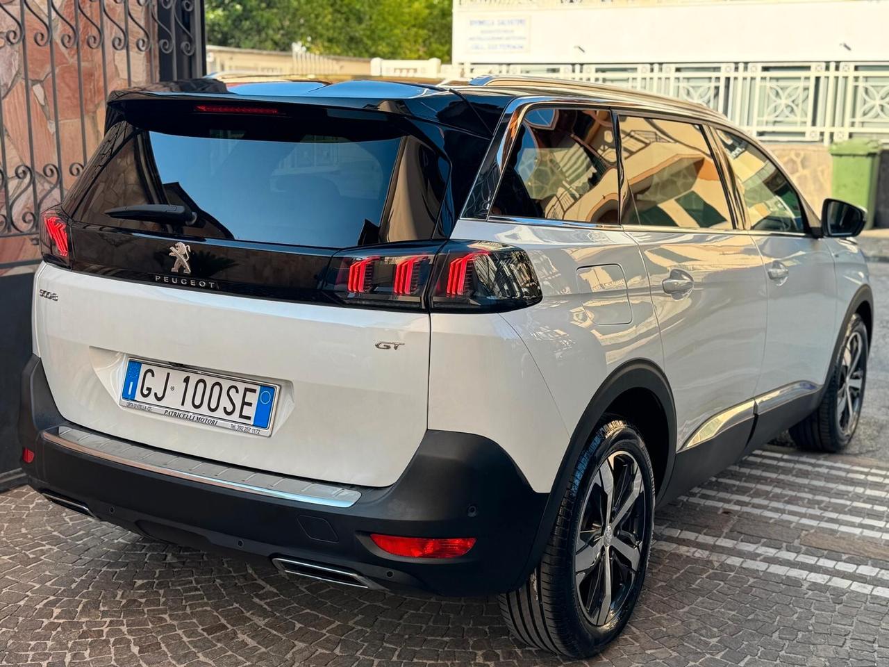 Peugeot 5008 BlueHDi 130 S&S EAT8 GT PACK