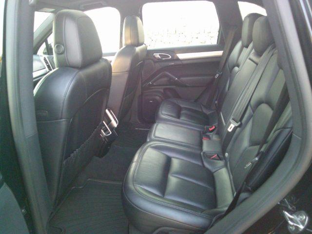 PORSCHE Cayenne 3.0 Diesel Platinum Edition