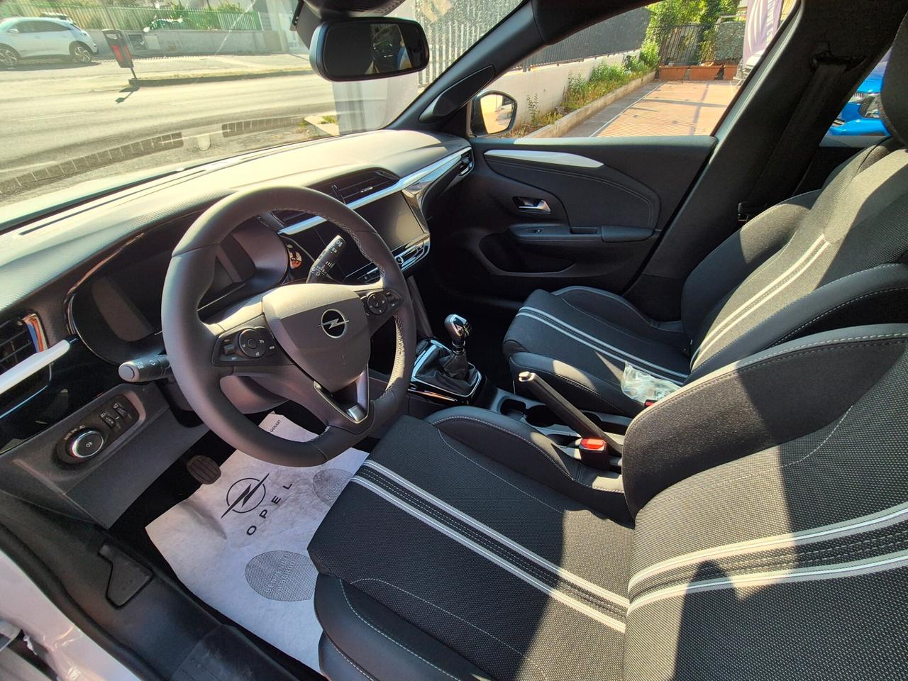 Opel Corsa 1.2 100 CV YES