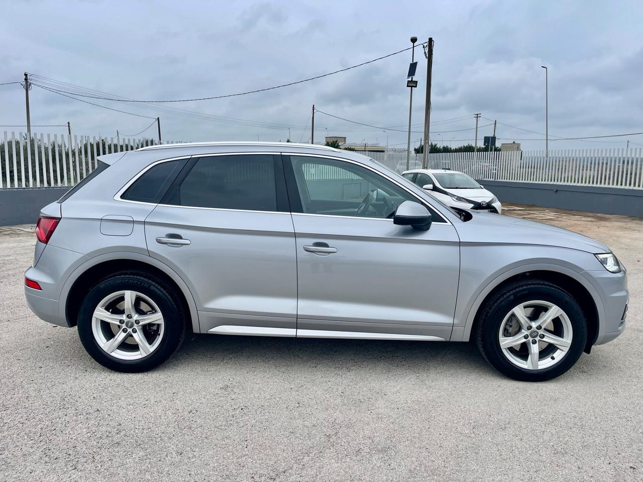 AUDI Q5 2.0 TDI 190CV QUATTRO SPORT FULL MATRIX 18