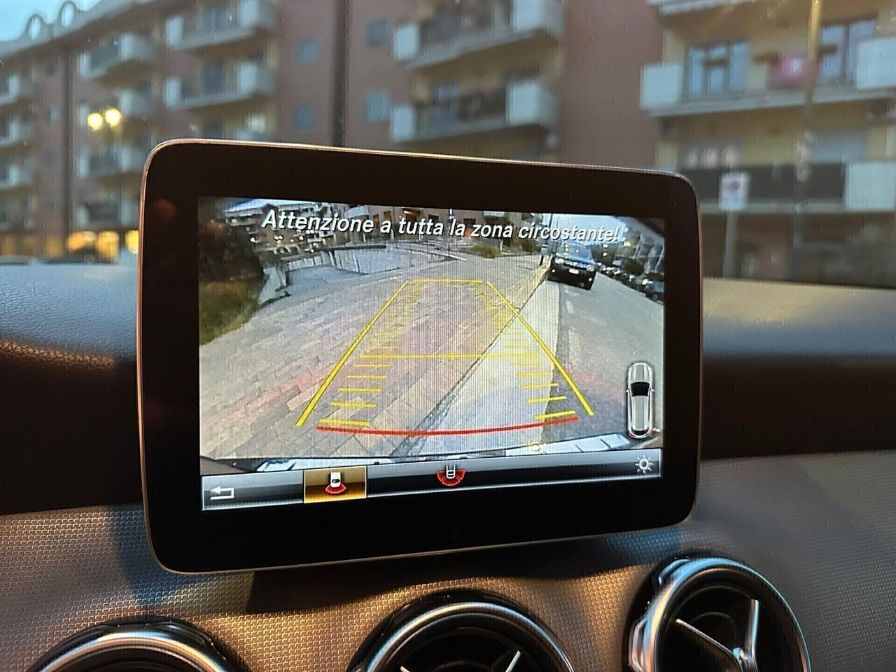 Mercedes-benz GLA200d Automatic Premium ENDURO TETTO FULL