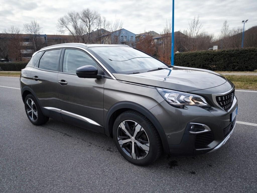 PEUGEOT 3008 1,6 BLUEHDI GT LINE – CAMBIO AUTOMATICO