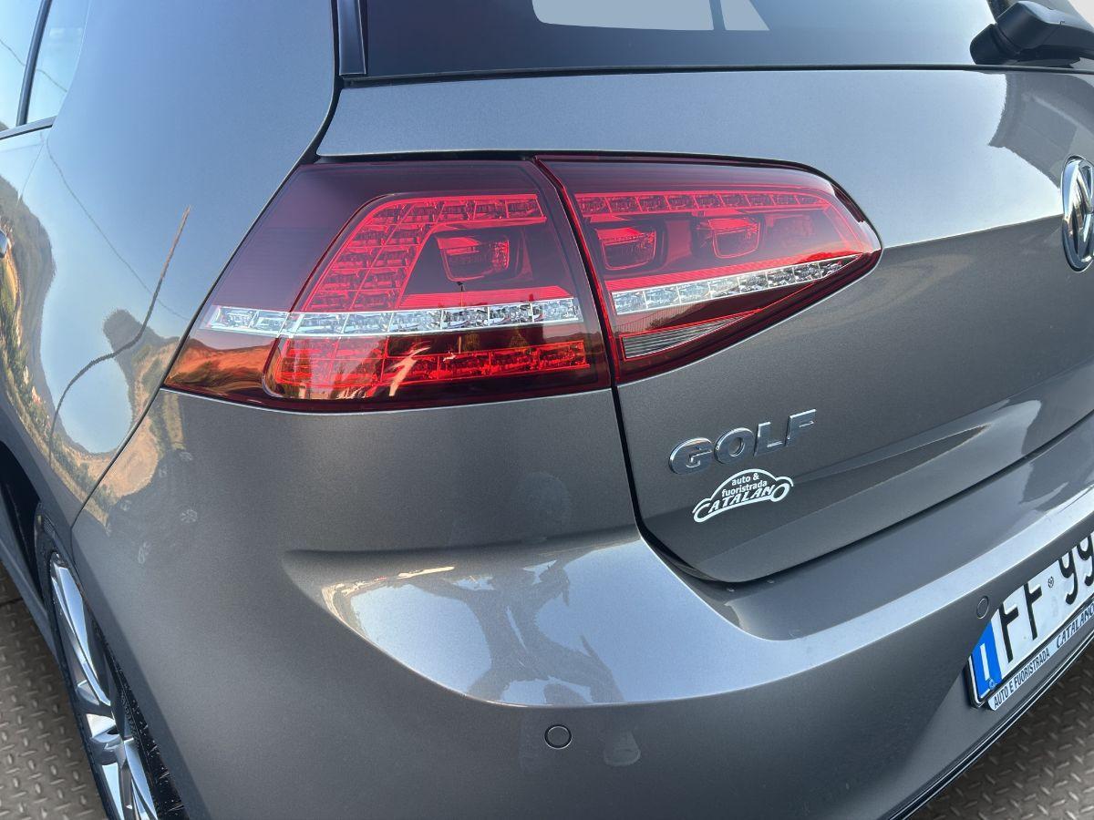 VOLKSWAGEN - Golf - 1.6 TDI 110 CV 5p. R LINE