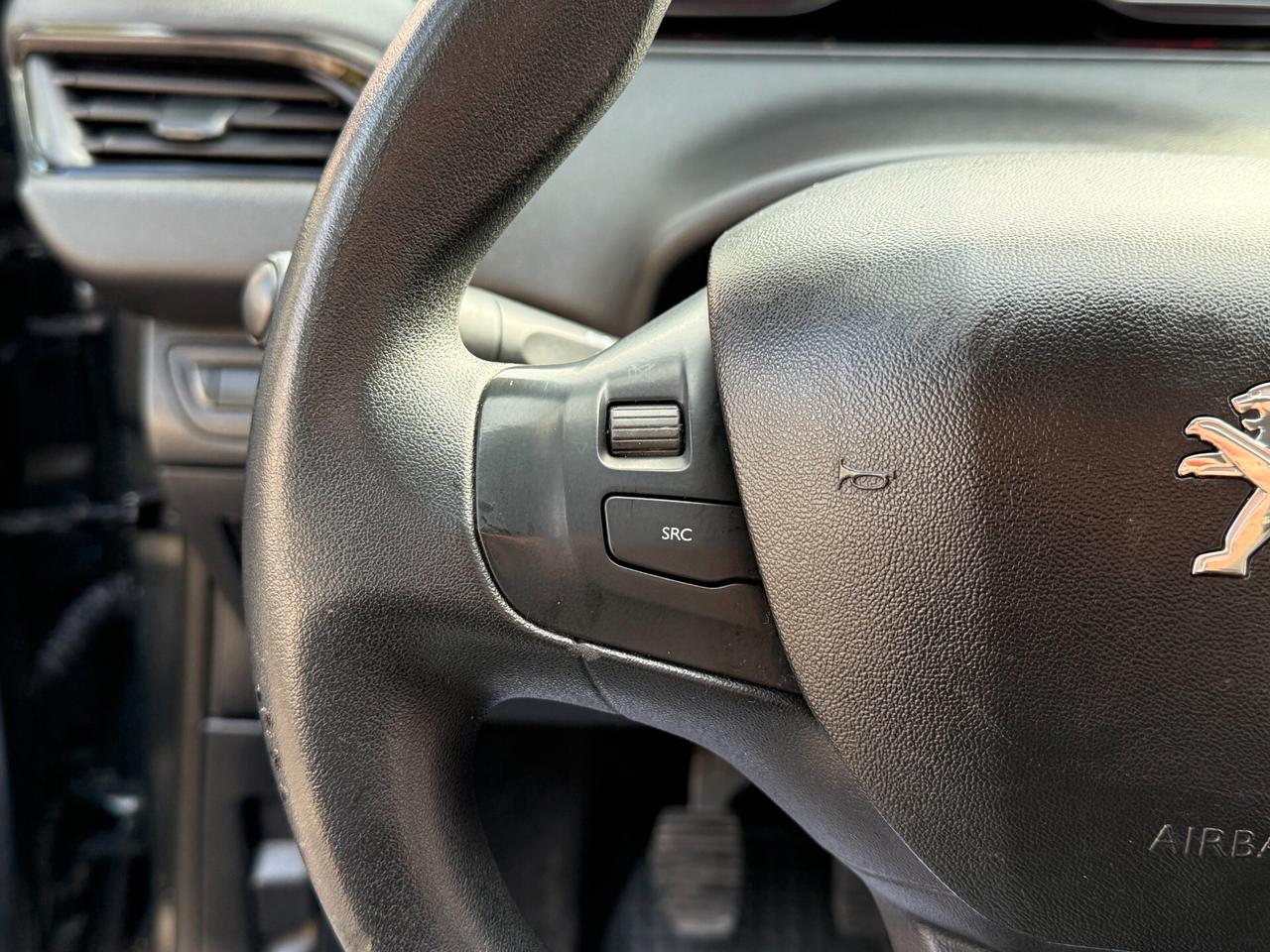 Peugeot 208 1.4 HDi 68CV 5P UNICOPROPRIETARIO