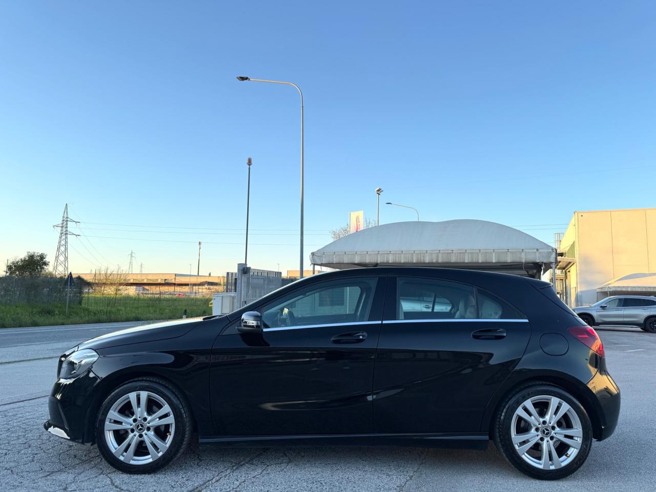 MERCEDES Classe A180 d Sport - Led Navi 17