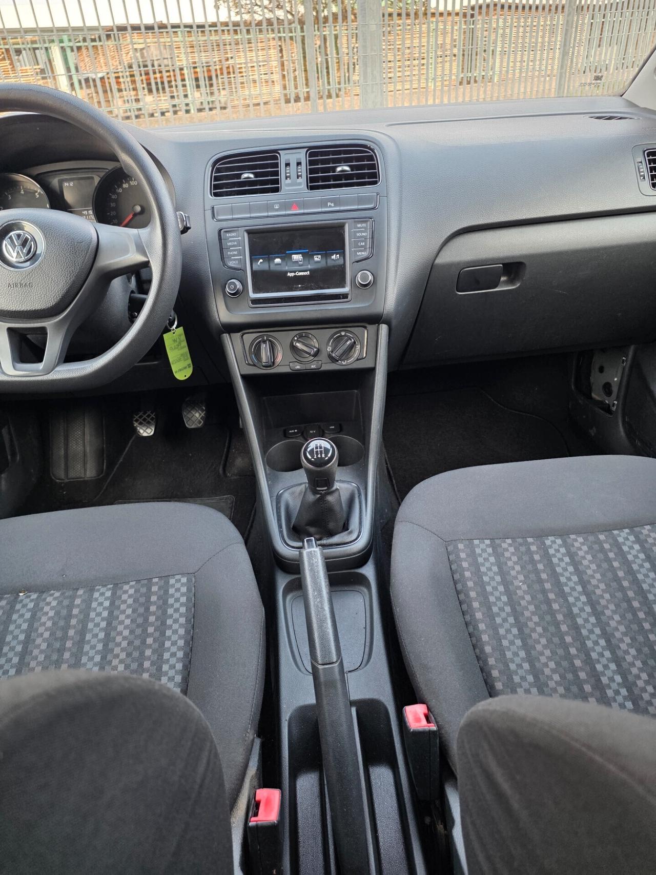 Volkswagen Polo 1.0 benzina 10/2016 pochi km FINANZIABILE