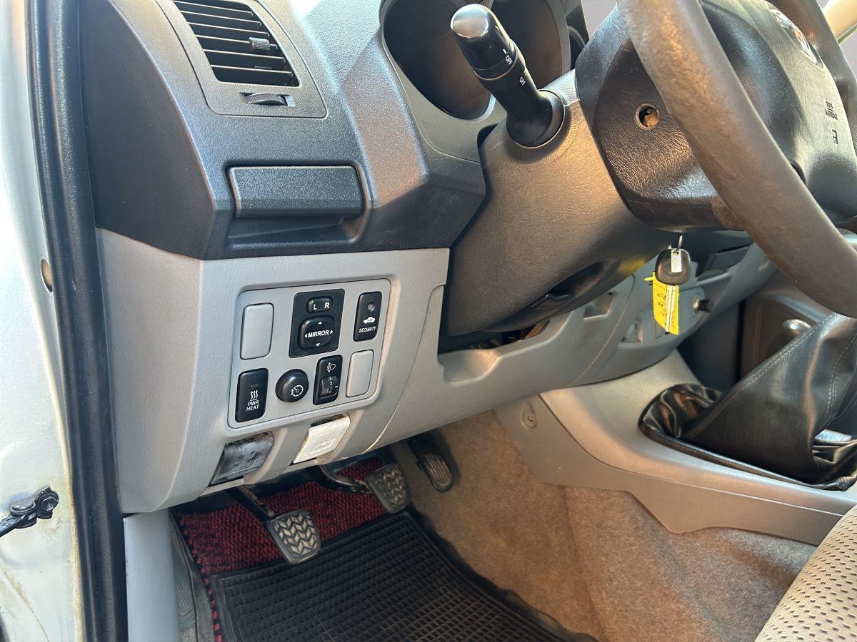 TOYOTA - Hilux - 3.0 D-4D 171cv 4WD 4p. Double Cab SR