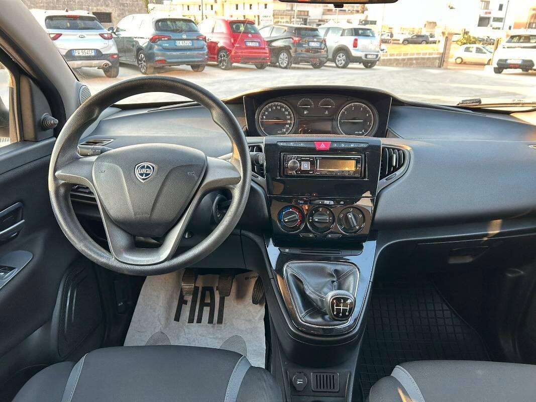 Lancia Ypsilon 1.3 mjt Silver s&s 95cv