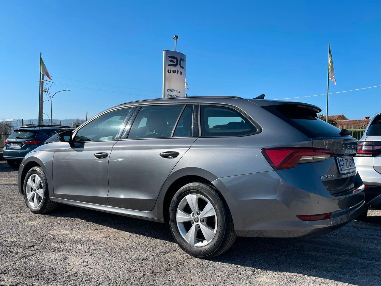 Skoda Octavia 2.0 TDI 115cv EVO SCR DSG Wagon Executive