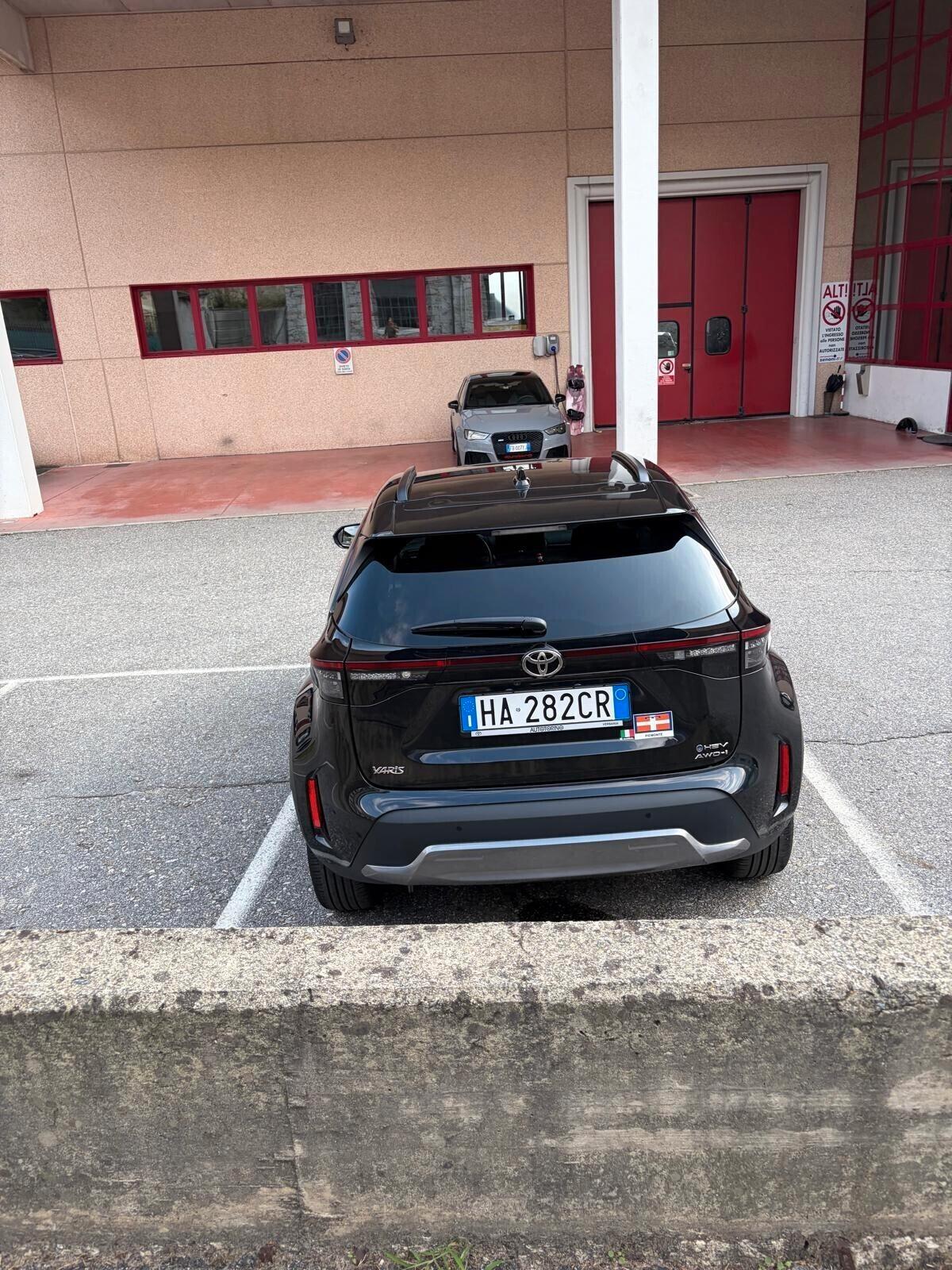 Toyota Yaris Cross 1.5 Hybrid 130 CV 5p. E-CVT AWD-i Lounge