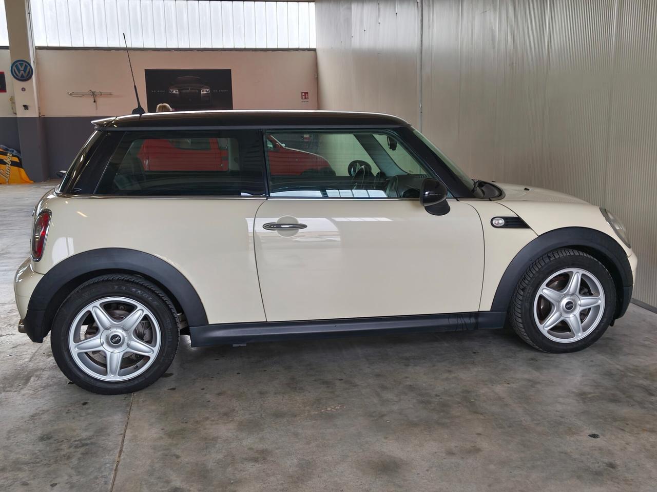 Mini 1.6 16V Cooper D