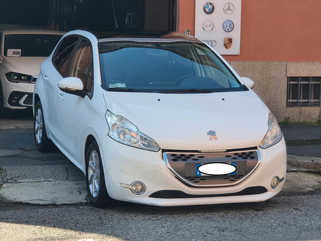 Peugeot 208 1.4 e-HDi 68 CV S&S robotizzato 5 porte Active