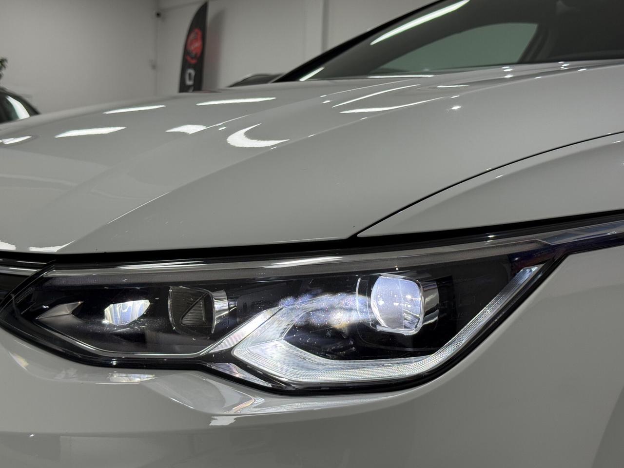 Volkswagen Golf 1.0 eTSI DSG *IQLight*Luciambient