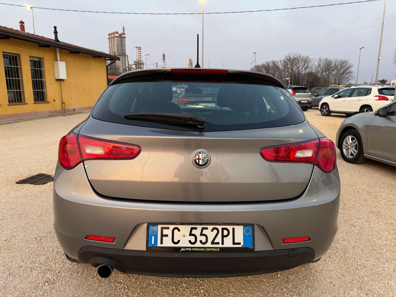 Alfa Romeo Giulietta Giulietta 1.6 jtdm Distinctive 120cv CINGHIA FATTA