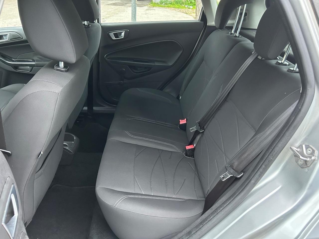 Ford Fiesta 1.5 TDCi 75 cv 2015 68.000 km