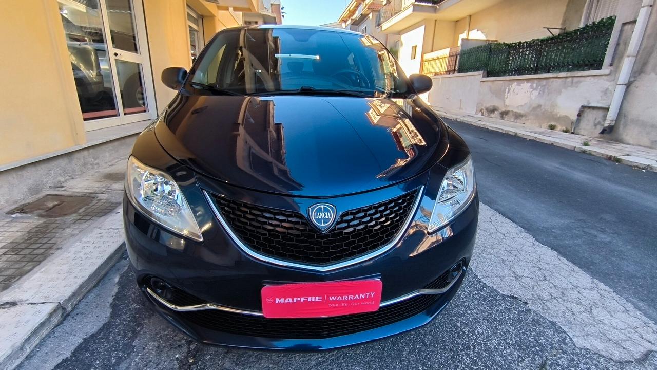 Lancia Ypsilon 1.2 69 CV 5 porte Silver