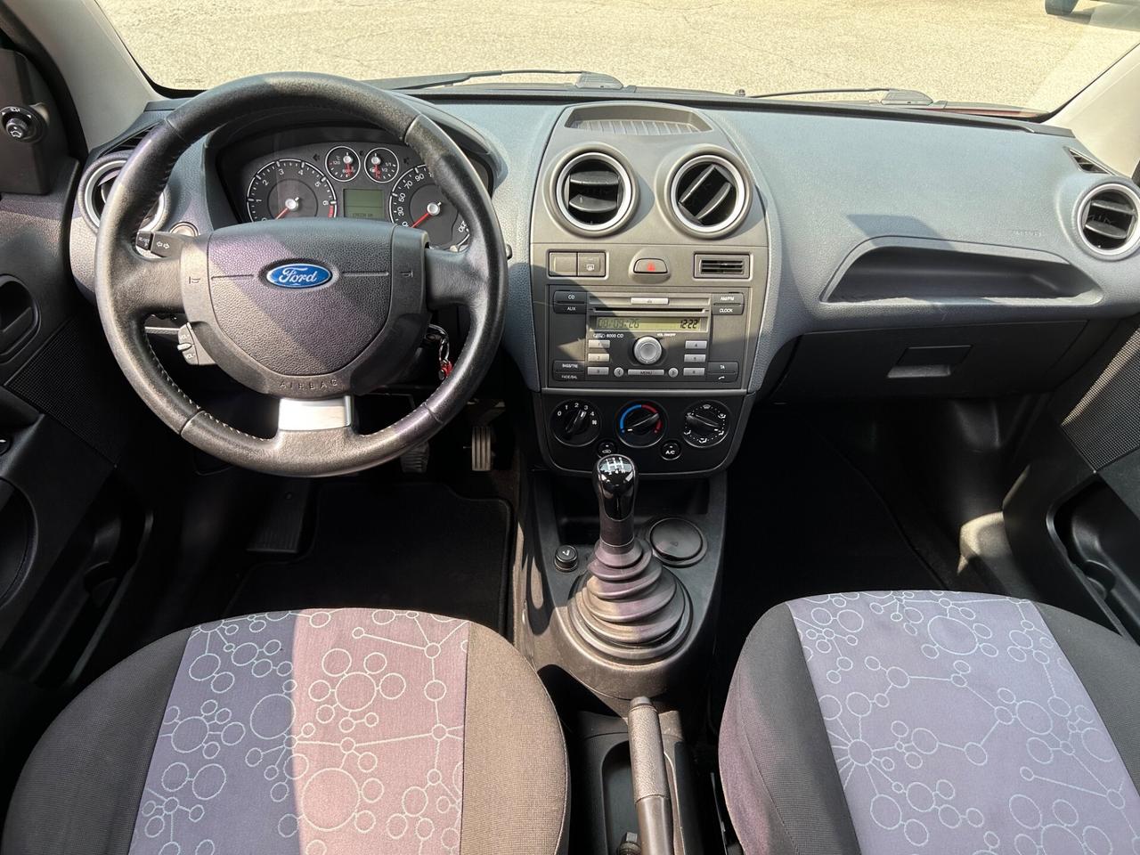Ford Fiesta 1.2 16V 5p. Ghia