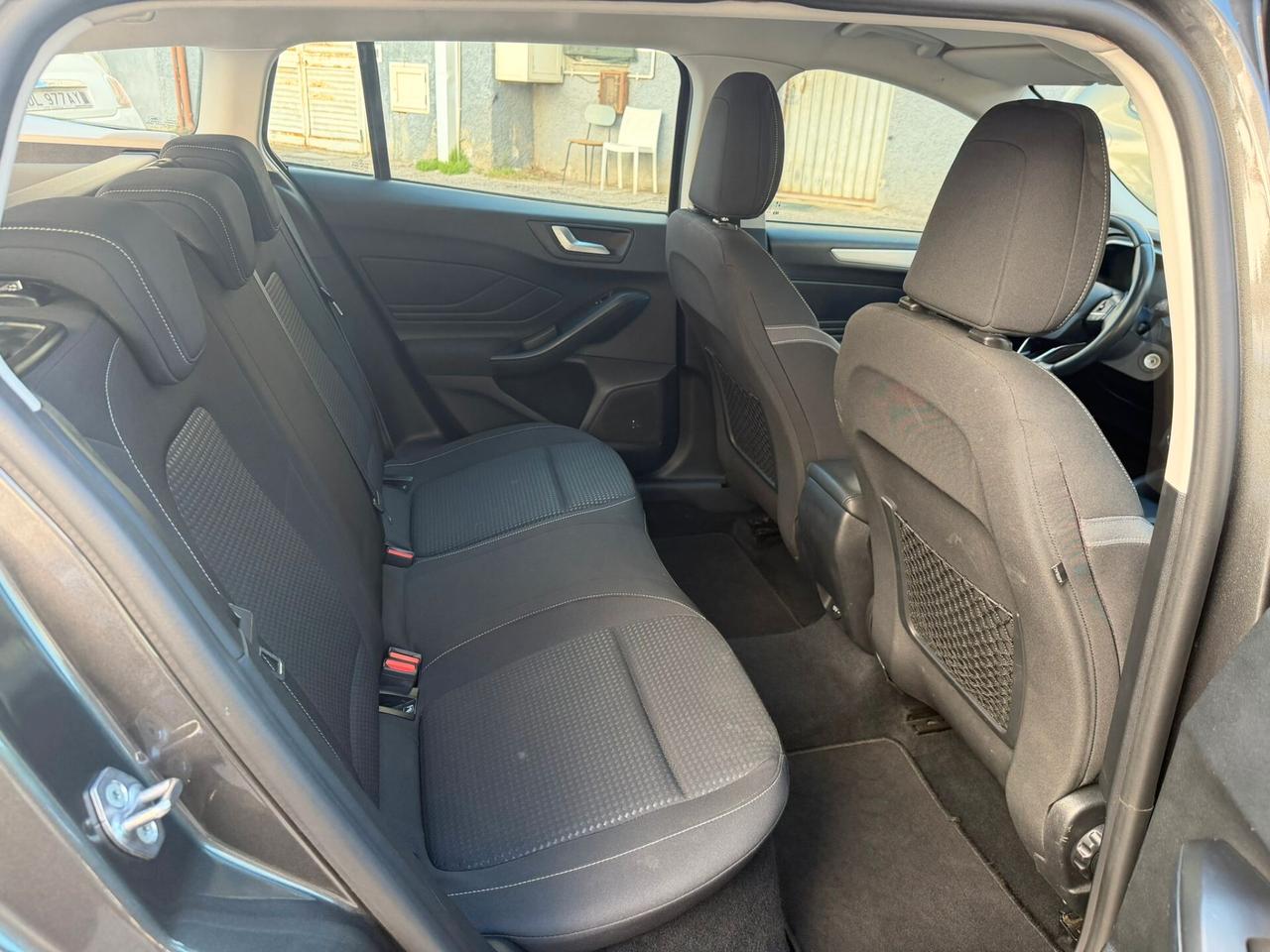 Ford Focus business