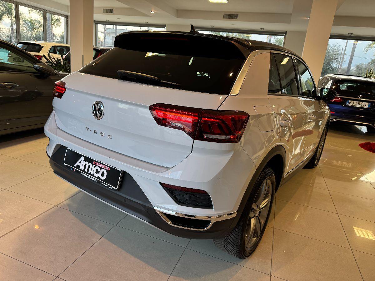 VOLKSWAGEN T-Roc 1.6 TDI Style Led Cerchi 18 cockpit