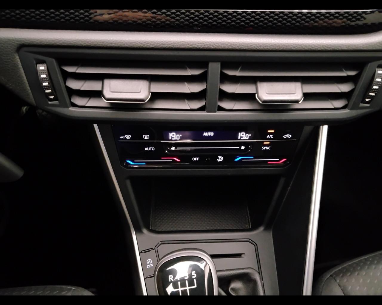 VOLKSWAGEN Polo VI 2022 - Polo 1.0 tsi Life 95cv