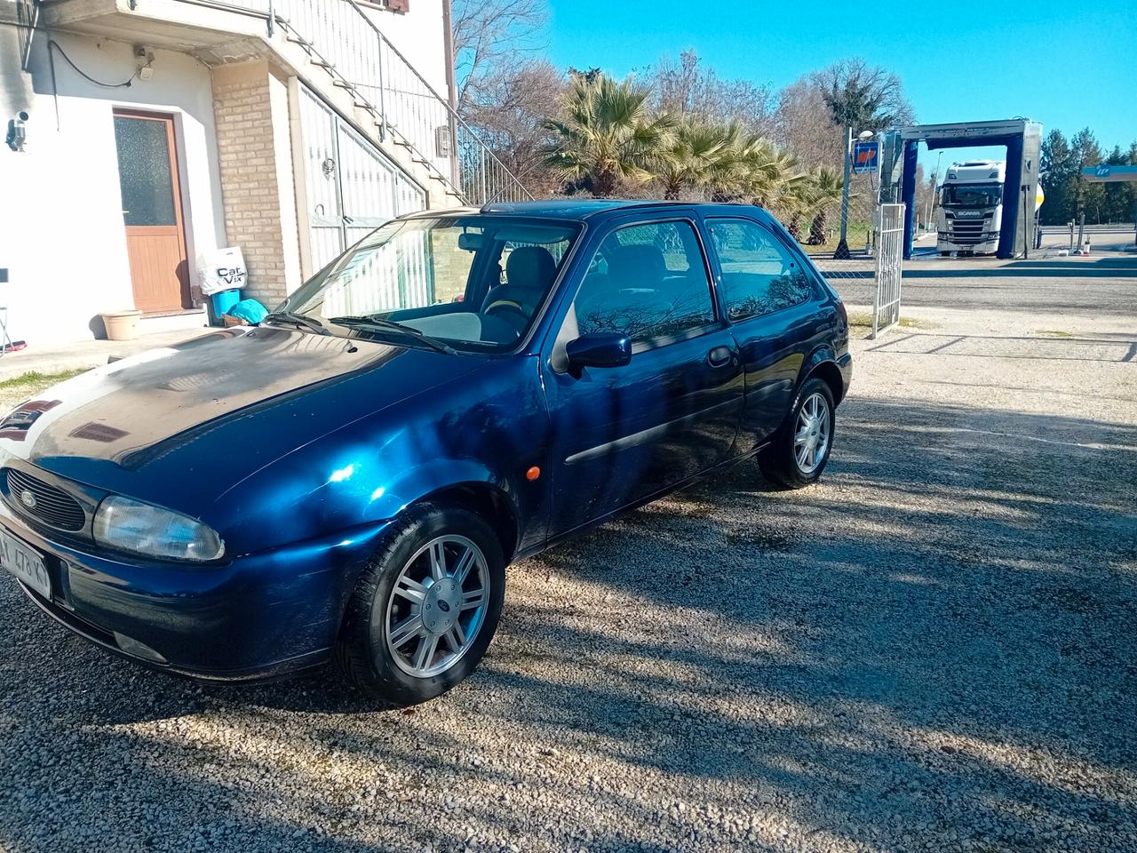 Ford Fiesta 1.2i 16V cat 3 porte Techno