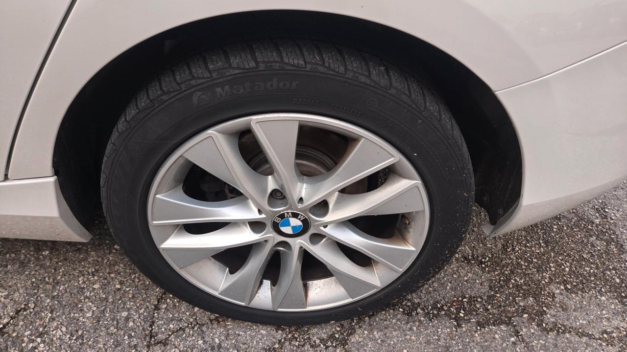 Bmw 116 116d 5p. Urban