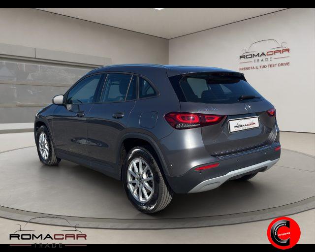 MERCEDES-BENZ GLA 180 d Automatic Sport