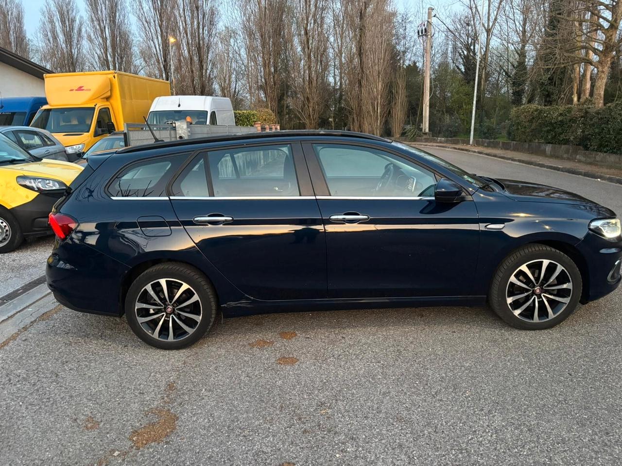 Fiat Tipo 1.6 Mjt S&S SW Lounge